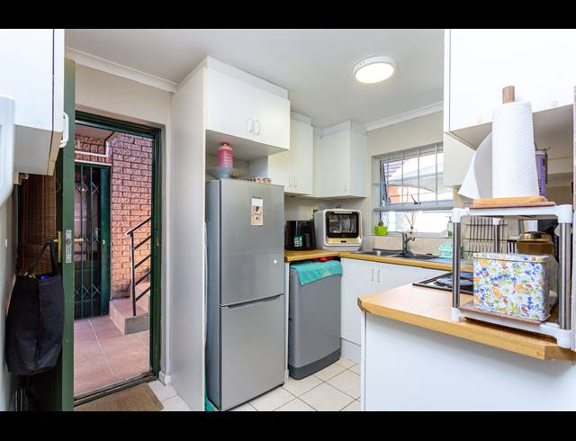 2 BEDROOM APARTMENT SOLD IN PLUMSTEAD